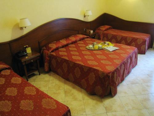 Hotel Dolomiti Roma Oda fotoğraf